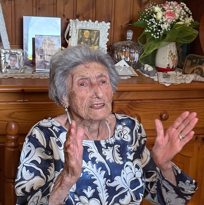 Furci Siculo.La zia Nina compie 105 anni: una vita lunga più di un secolo, un esempio per tutti