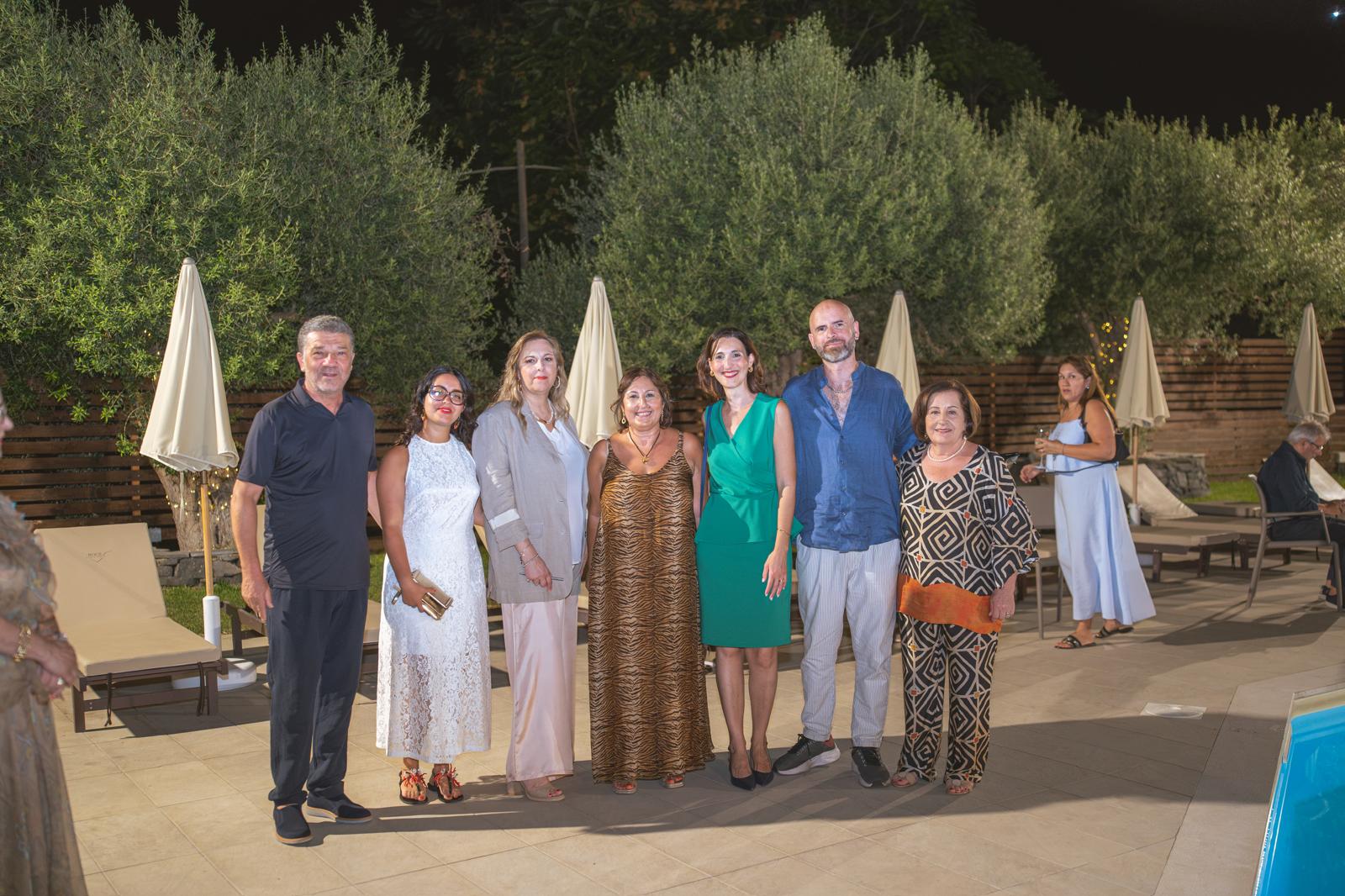 Raggiunto l’obiettivo dai Lions e Leo di S. Teresa di Riva nella serata di “Impasti di cuore”. Raccolti i fondi per le attrezzature del laboratorio di pasticceria.