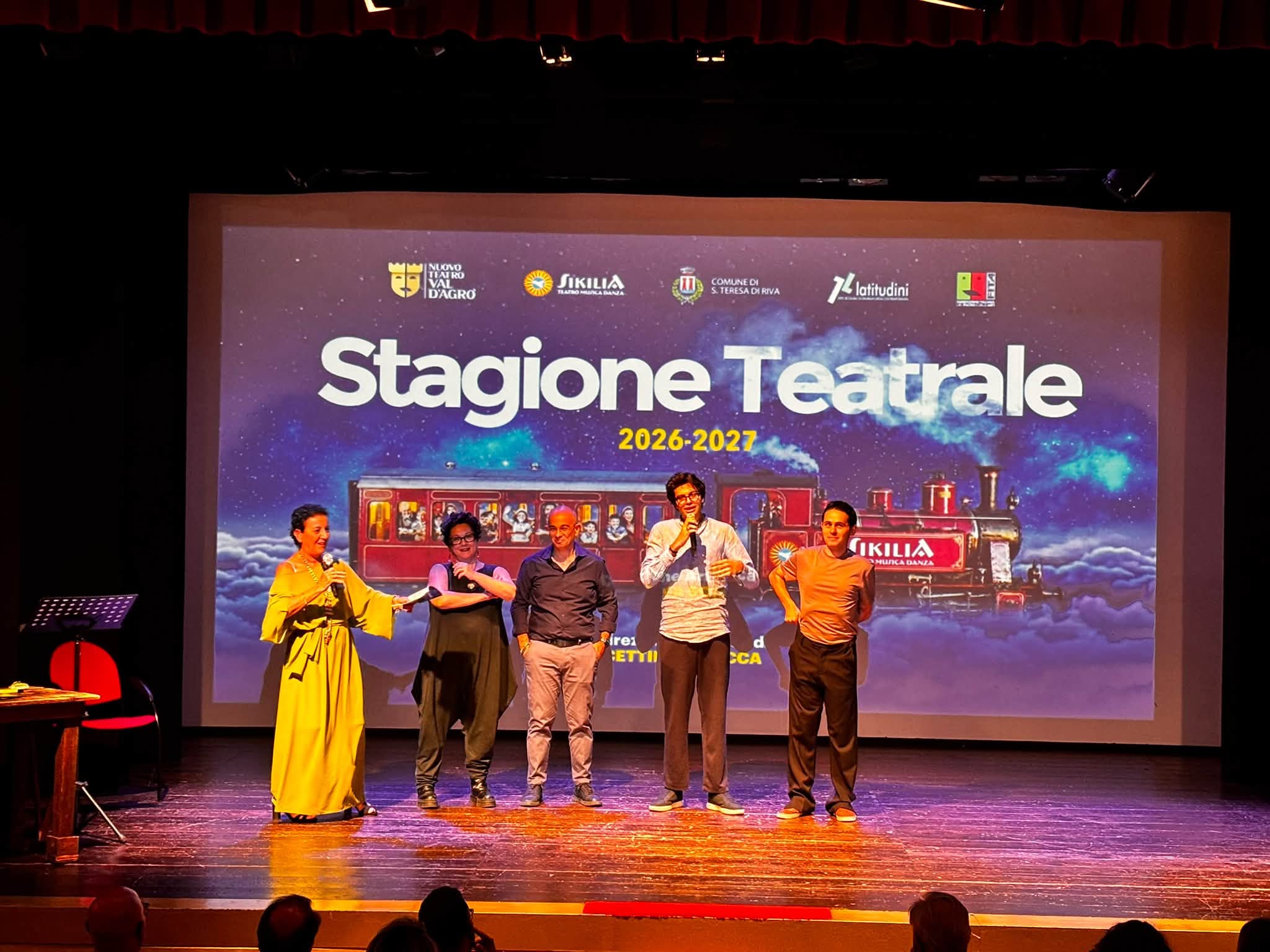 TEATRO: Santa Teresa Riva, presentazione del Cartellone 2026/27 del Nuovo Teatro Val d’Agrò L’assessora regionale Elvira Amata: “Il teatro e la cultura come “cura” e attenzione alla propria comunità”